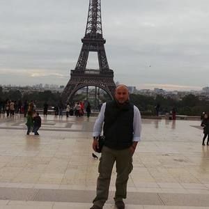 Meet your Posher, Hisham